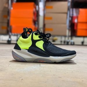 NEW Nike Joyride CC3 Setter Mens Runners Size 10